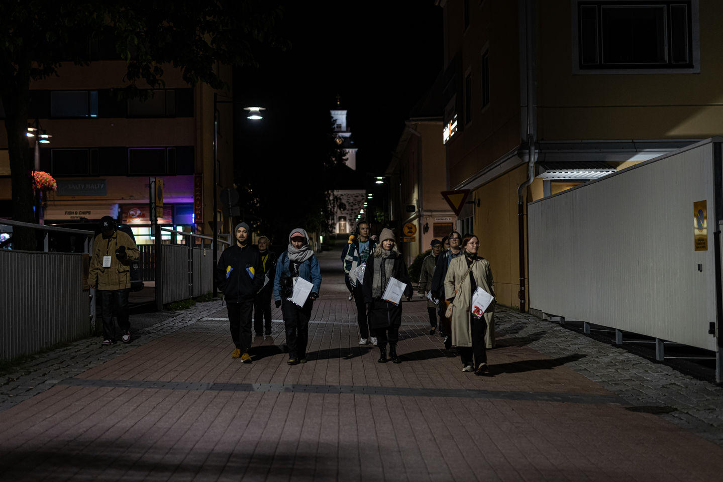 Outo aika -projektin osallistujia. Kuva: Akseli Muraja, ANTI Festival 2023