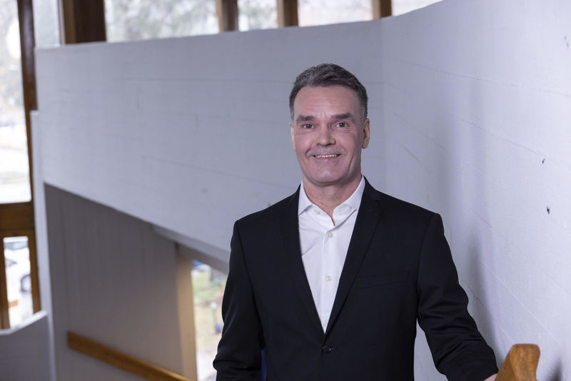 Jari Huikku, Associate professor