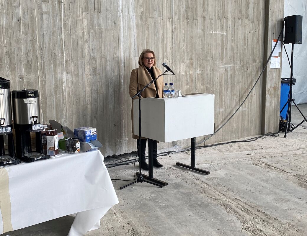 Puhumassa Marianna Bom / Aalto-yliopisto