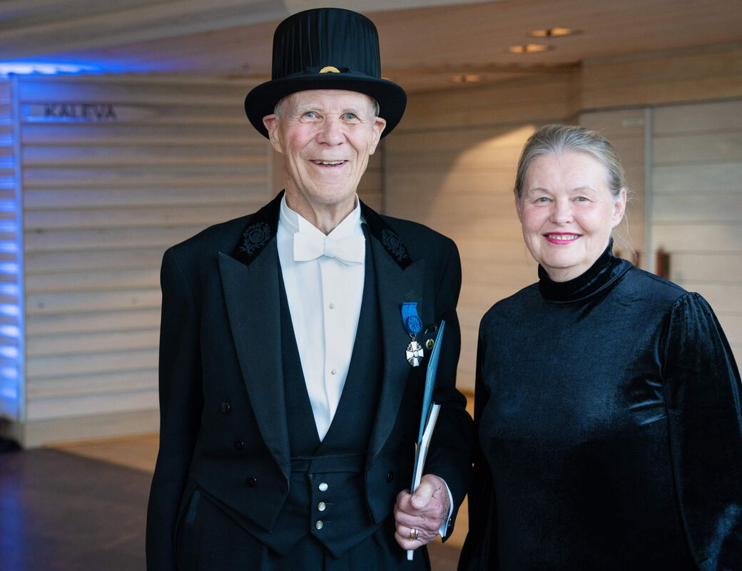 Jubilee doctor and his wife