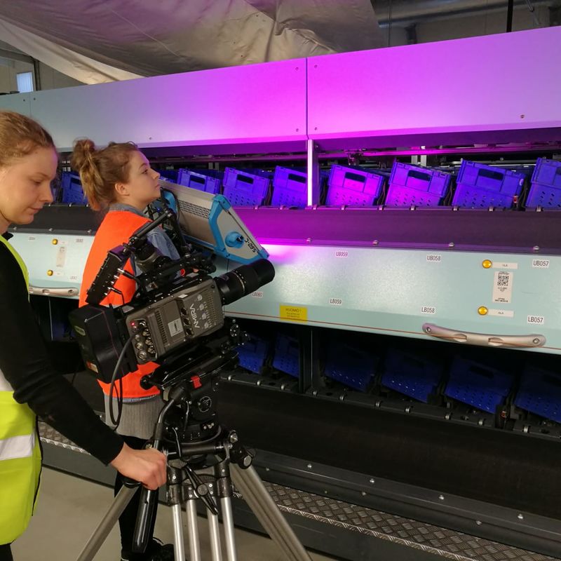 Opiskelijat kuvasivat videoita Postille, kuten oli projektin toimeksianto