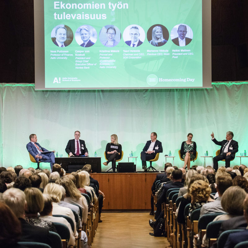 Kauppakorkeakoulun Homecoming Day -alumnitapahtuma elokuussa 2018, paneelikeskustelu