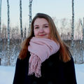 Opiskelija Niina Tapanainen talvella Otaniemessä. 