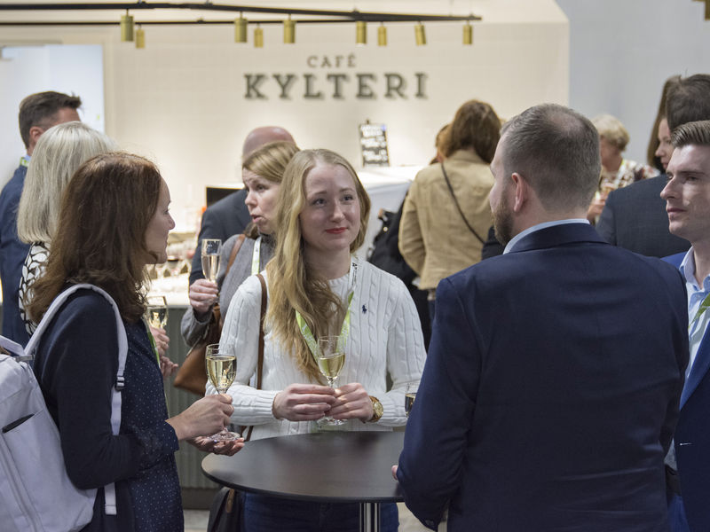 Better Business - Better Society seminar in December 2019, School of Business alumni networking after the seminar
