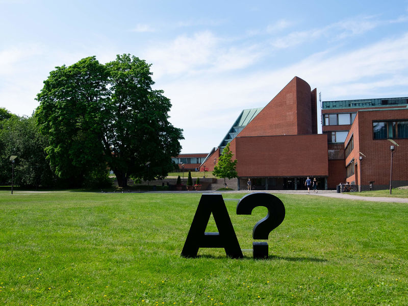 Aalto logo on campus. Photo: Anni Kaaria
