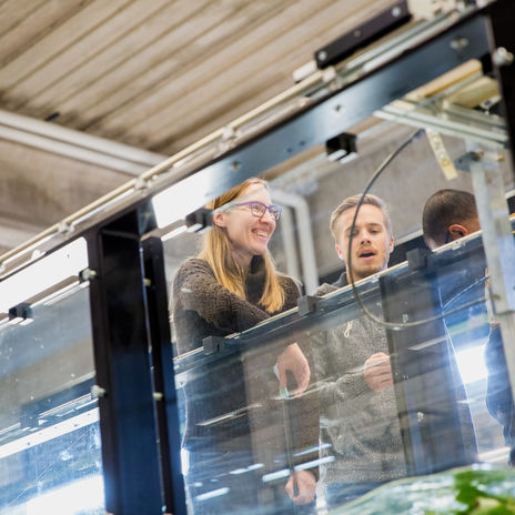 Students and teaching staff at the Aalto University Environmental Hydraulics Lab