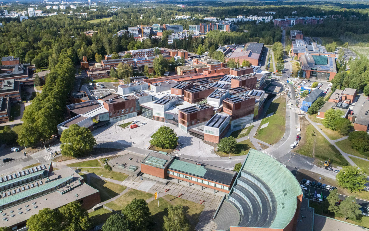 Aalto-yliopisto Väre A Bloc Kauppakorkeakoulu ilmakuva Kuva: Mikko Raskinen / Aalto-yliopisto