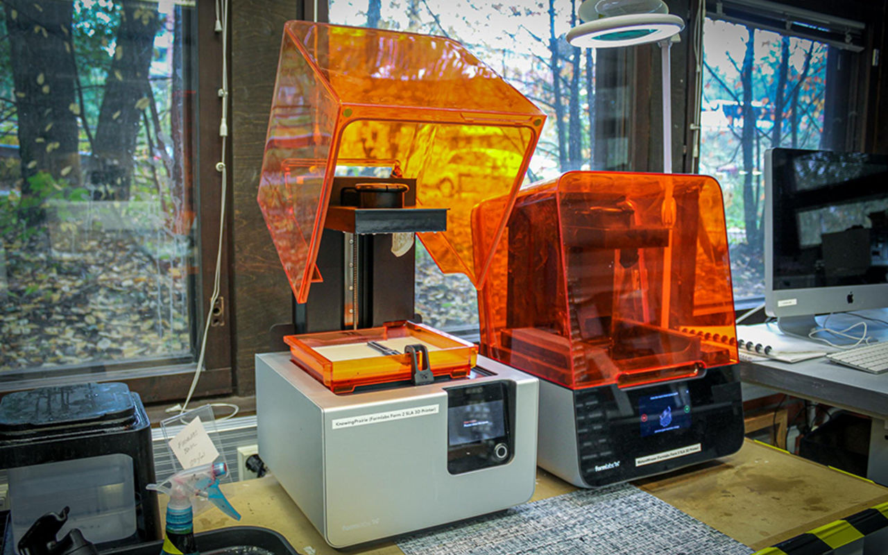 Formlabs Form 2 and Form 3 SLA 3D printers at Aalto Fablab