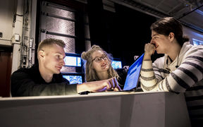 Students working. Photo: Mikko Raskinen / Aalto University