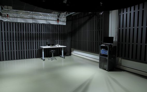 Variable acoustics room Arni at the Aalto Acoustics Lab