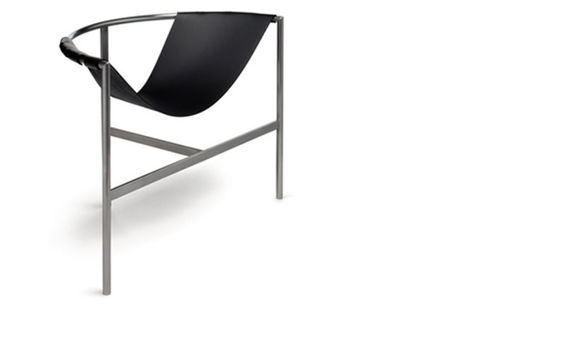 Aalto-yliopisto Muotoilun laitos, N°3 easy chair, Teräs ja nahka. Design: Mette Kahlos