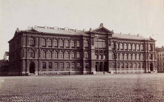 The Ateneum building, photo by Archive Collections, Finnish National Gallery 