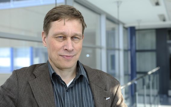 Heikki Ailisto works for VTT and is part of the Digital Disruption of Industry research consortium. 