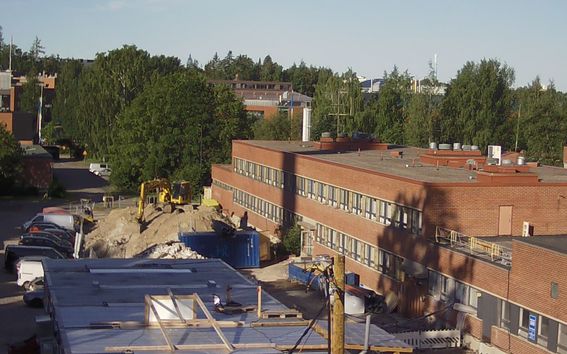 K3 building in the summer