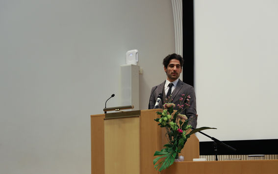 Kubilay Özen speaking at the School of Engineering graduation event