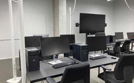 Windows workstations in the M101 classroom.