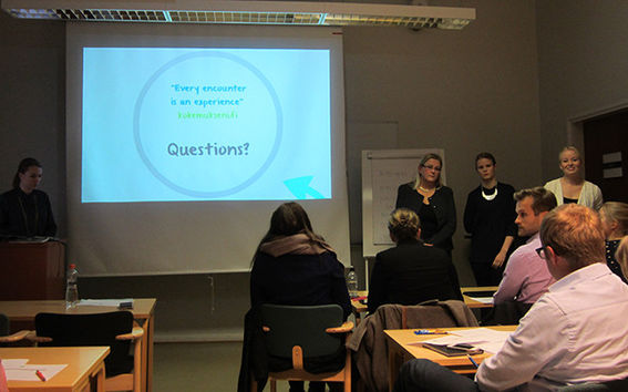 In the final seminar the teams presented their cases to each other.