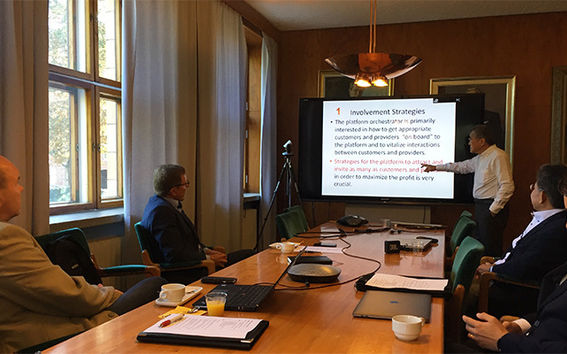 GlobaMa-hankkeen päätösseminaari järjestettiin 21.8.2018 Aalto-yliopiston kauppakorkeakoululla. Professori Kyoichi Kijima alusti alustatalouden ja markkinapaikkojen tulevaisuudesta.