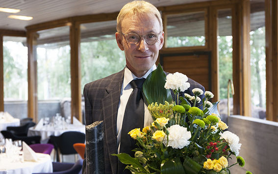 Professori Ahti Salo on järjestyksessään kymmenes Espoo Ambassador. Palkinnon saaja julkistettiin Dipolissa30. elokuuta 2018 pidetyssä kutsuvierastilaisuudessa.