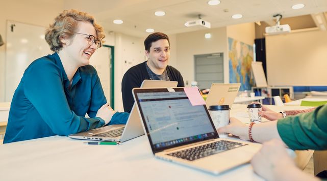 Aalto University / students doing teamwork / photo by Unto Rautio