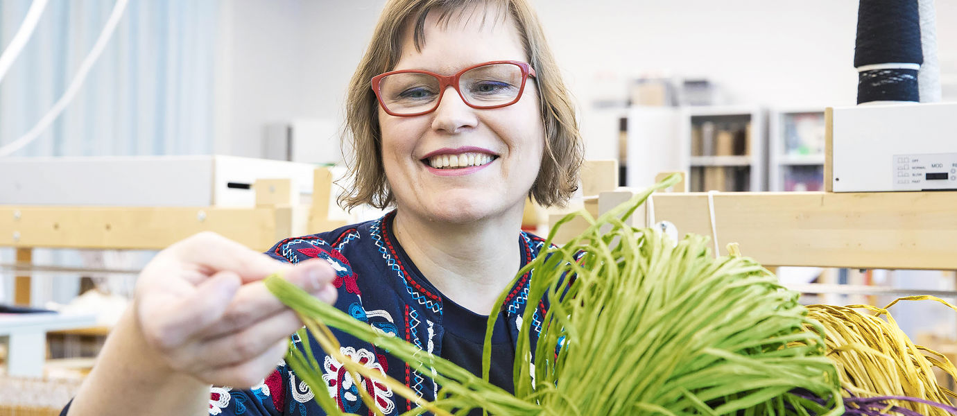 Professori Kirsi Niinimäki. Kuva: Mikko Raskinen.