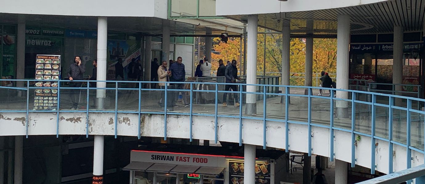 Maahanmuuttajayrittäjät ovat elävöittäneet ostoskeskus Puhosta Itäkeskuksessa