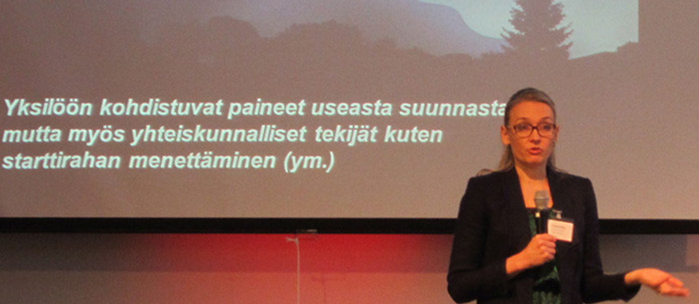 Charlotta Sirén, D.Sc. (Econ.) gave a presentation about hybrid entrepreneurship in the Women´s Day event organised by the Aalto University Alumni Relations on 9 March 2015.