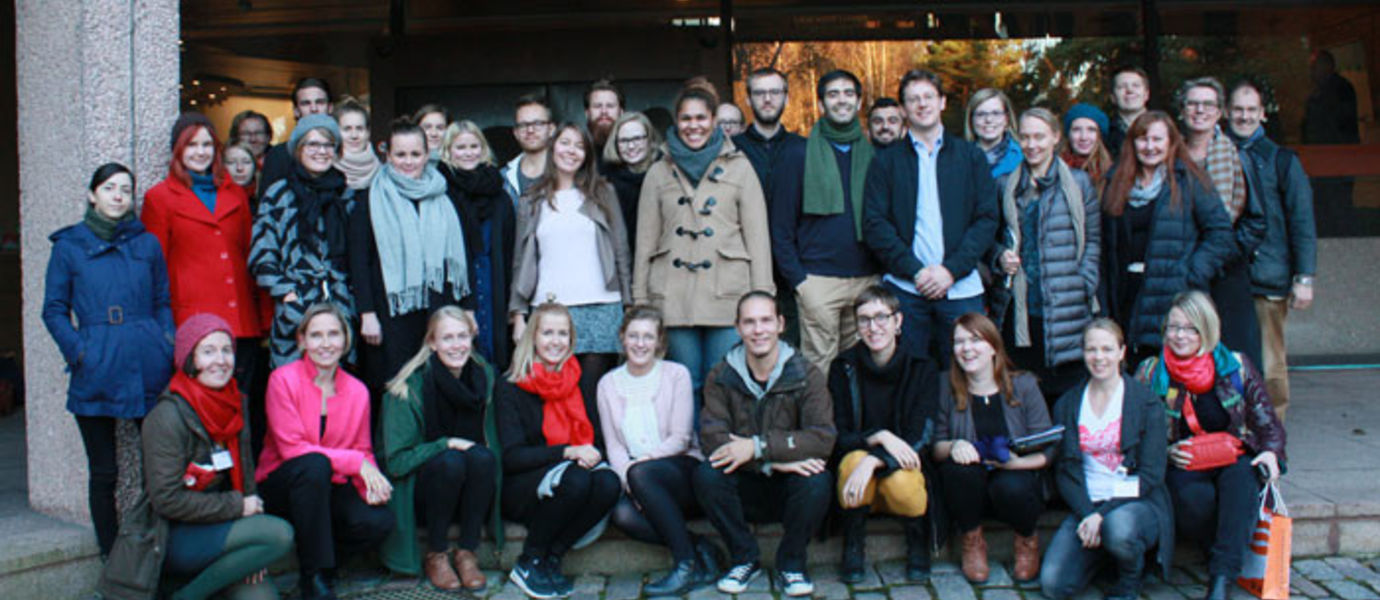 Nordic Case Competition 2015 kestävästä kaupunkikehittämisestä oli mahtava yhteistyön siivittämä matka. Osallistujat ja järjestäjät Hanasaaren edustalla onnistuneen Otaniemen rantaraitin parissa vietetyn kurssin jälkeen.