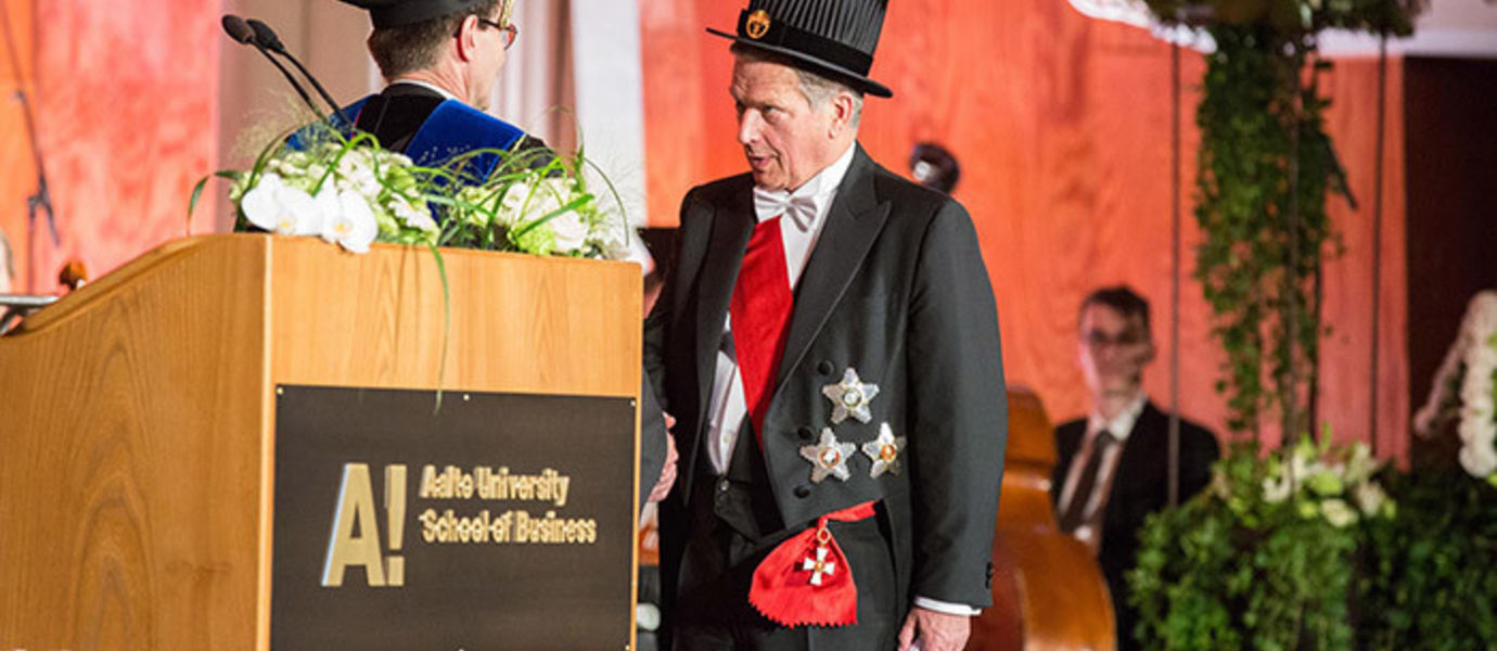 The School of Business confered the title of Honorary Doctor on President Sauli Niinistö at the Ceremonial Conferment on May 20.