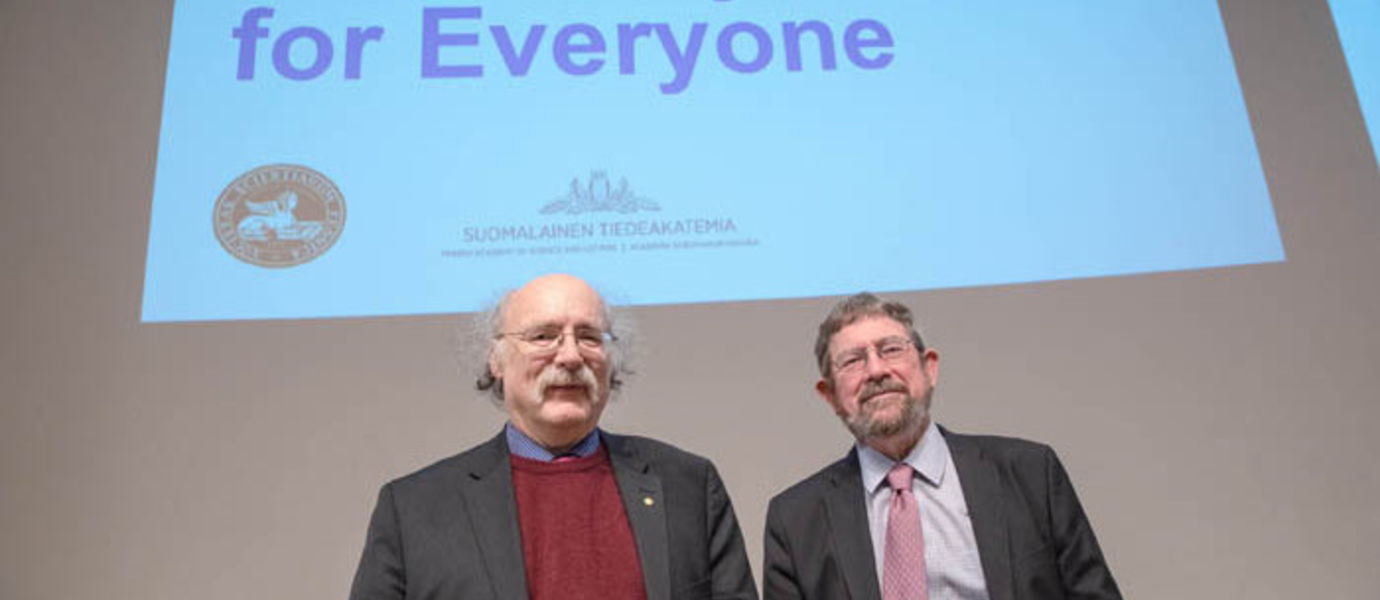 Duncan Haldane (left) and Michael Kosterlitz are both theoretical physicists of condensed matter. In October, they received the Nobel Prize in Physics 2016 together with David Thouless.