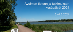 Kesäinen Otaniemen rantanäkymä, jossa Aalto-yliopiston logo ja tapahtuman nimi sekä VTT:n ja Avoimen tieteen logot.
