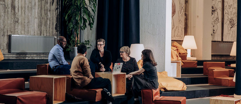 Group of people discussing. Image: Aalto University