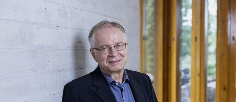 Aalto Distinguished Professor Risto Ilmoniemi. Photo: Mikko Raskinen