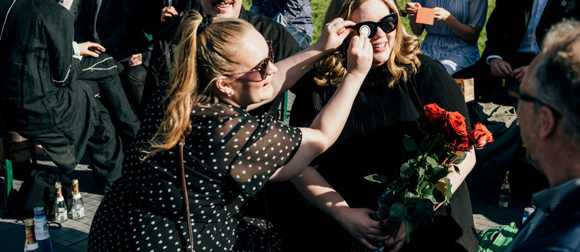 Students celebrating graduation at Aalto Univeristy's graduation party. Photo: Jaakko Kahilaniemi / Aalto University