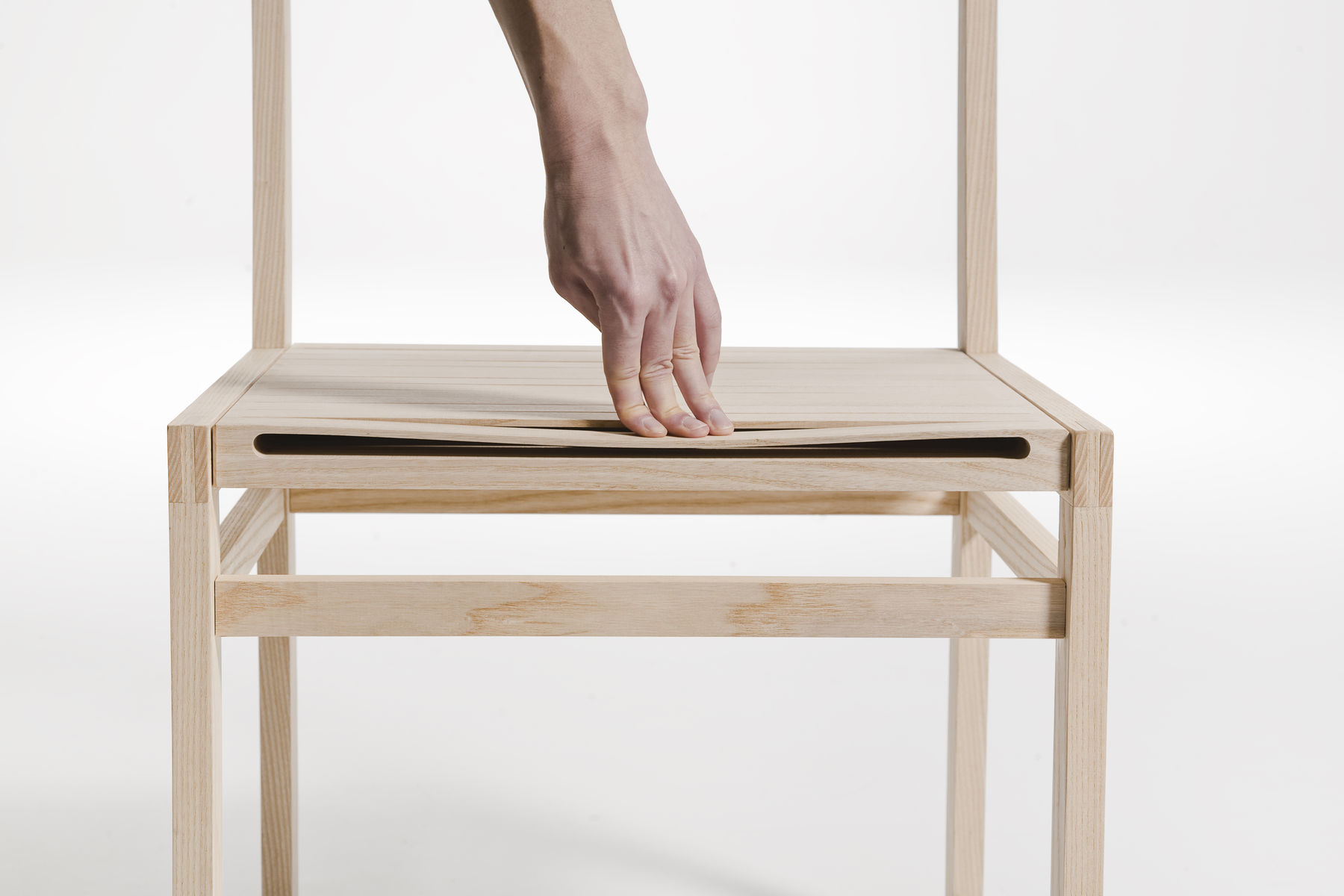 Luukku chair, design Satosho Ohtaki