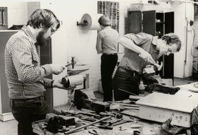 Students and teaching situations in the 1970s. Department of General Education. General line craft course. University of  Art and Design. Photo: Aalto University Archives