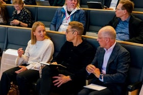 Kaisa Salakka, Alexander Stubb and Kimmo Alkio discussing at the AI Revolution seminar on 9 November 2023
