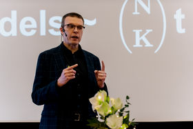 Professor Samuel Kaski speaking at the AI Revolution seminar at Aalto University on 9 November 2023