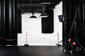 Image of the Aalto ARTS photography studio by Antti Huittinen