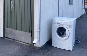 Photo of a washing machine