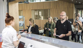 The atmosphere at Aalto University School of Arts, Design and Architecture is festive as the first employees received their keys to the new building. Image: Aalto University/Mikko Raskinen