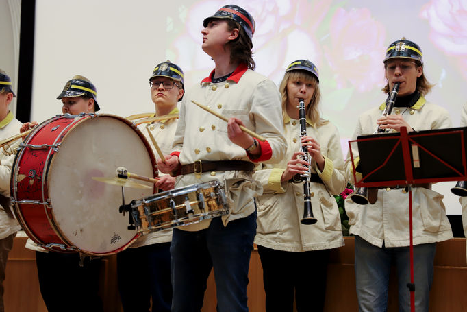 Retuperän WBK performing at the School of Engineering graduation event, 2022