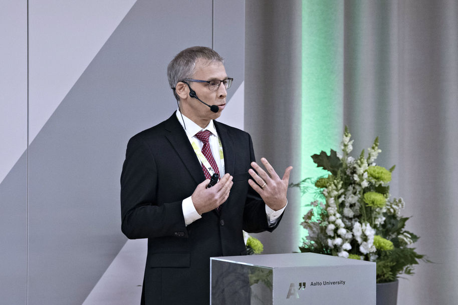 Helsinki GSE:n akateeminen johtaja Otto Toivanen Jaakko Honko -luennolla 2021. Kuva: Roope Kiviranta