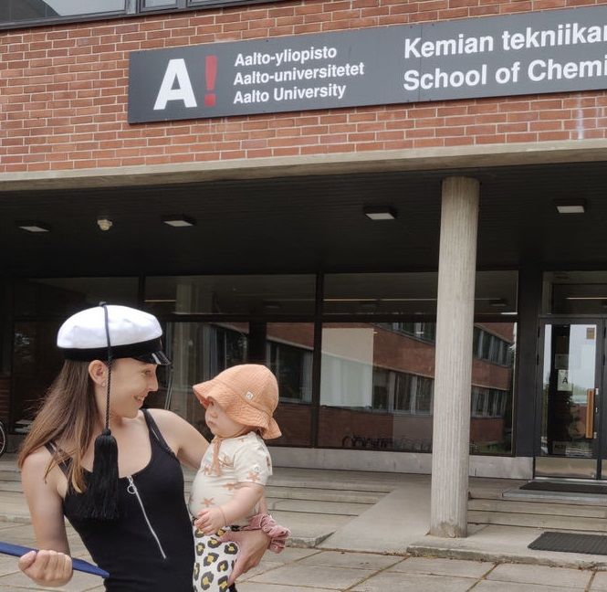 Chem master student Hanna Seppäläinen and her baby